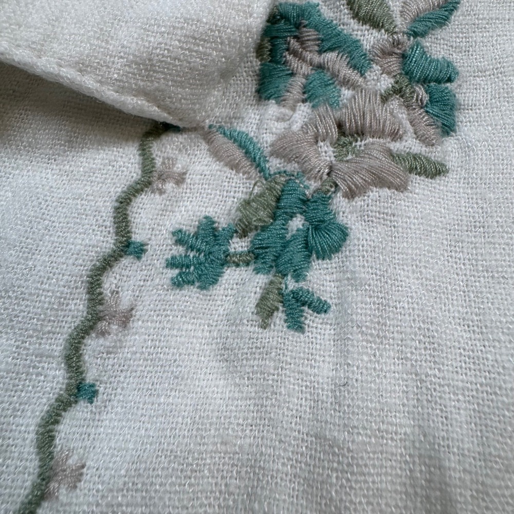 Abercrombie Kids Shirt Girls 9/10 White Linen Blend Embroidered Crop Button Up - Picture 8 of 8